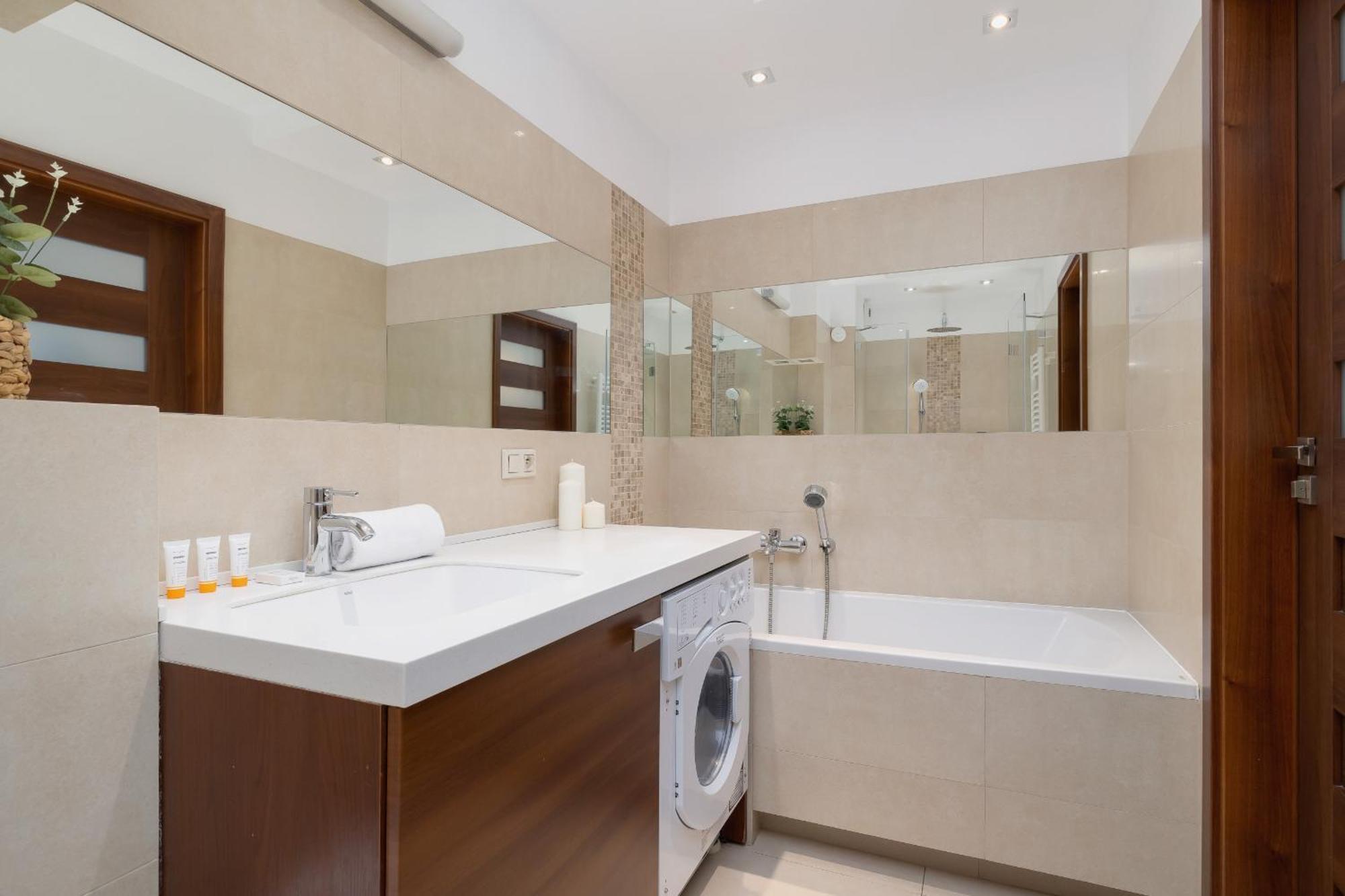 Dworska Modern Apartment In Zabrze By Rent Like Home 외부 사진