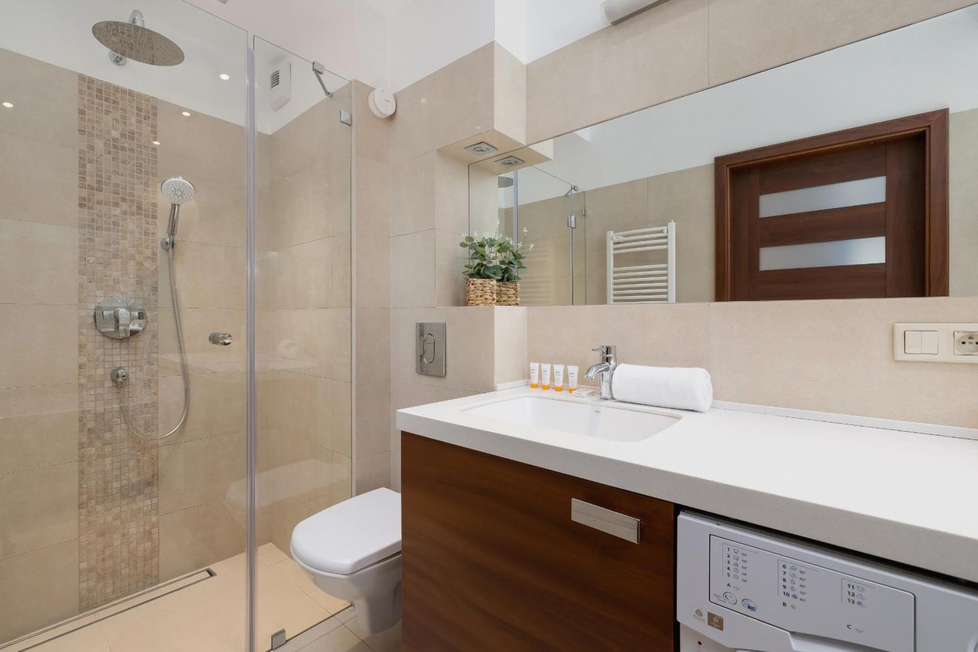 Dworska Modern Apartment In Zabrze By Rent Like Home 외부 사진